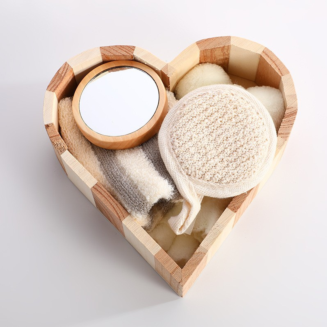 Heart Bath Set with Brushes